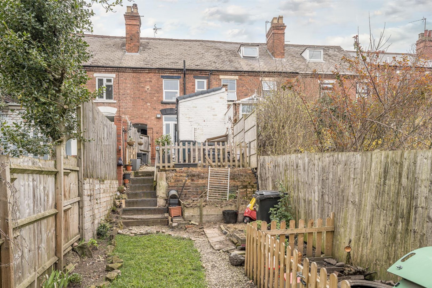 Platts Crescent, Stourbridge, DY8 4YZ