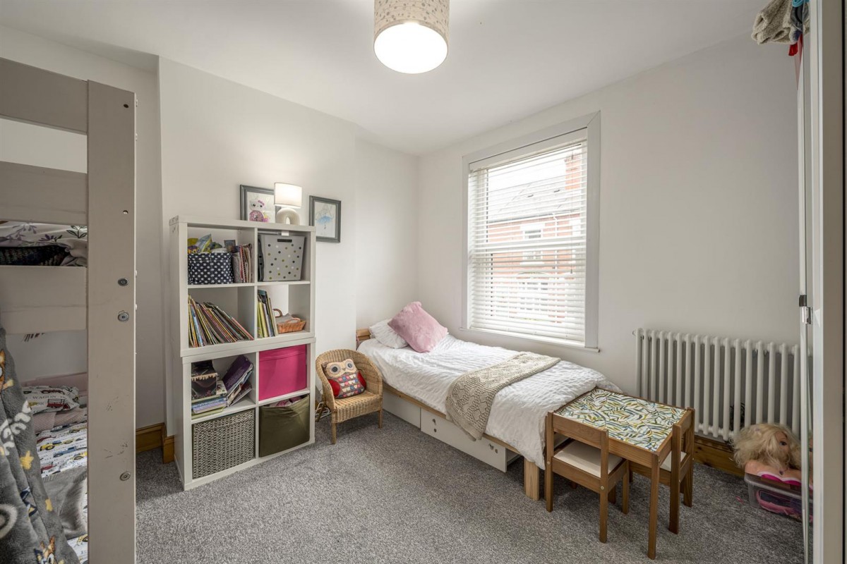 Platts Crescent, Stourbridge, DY8 4YZ