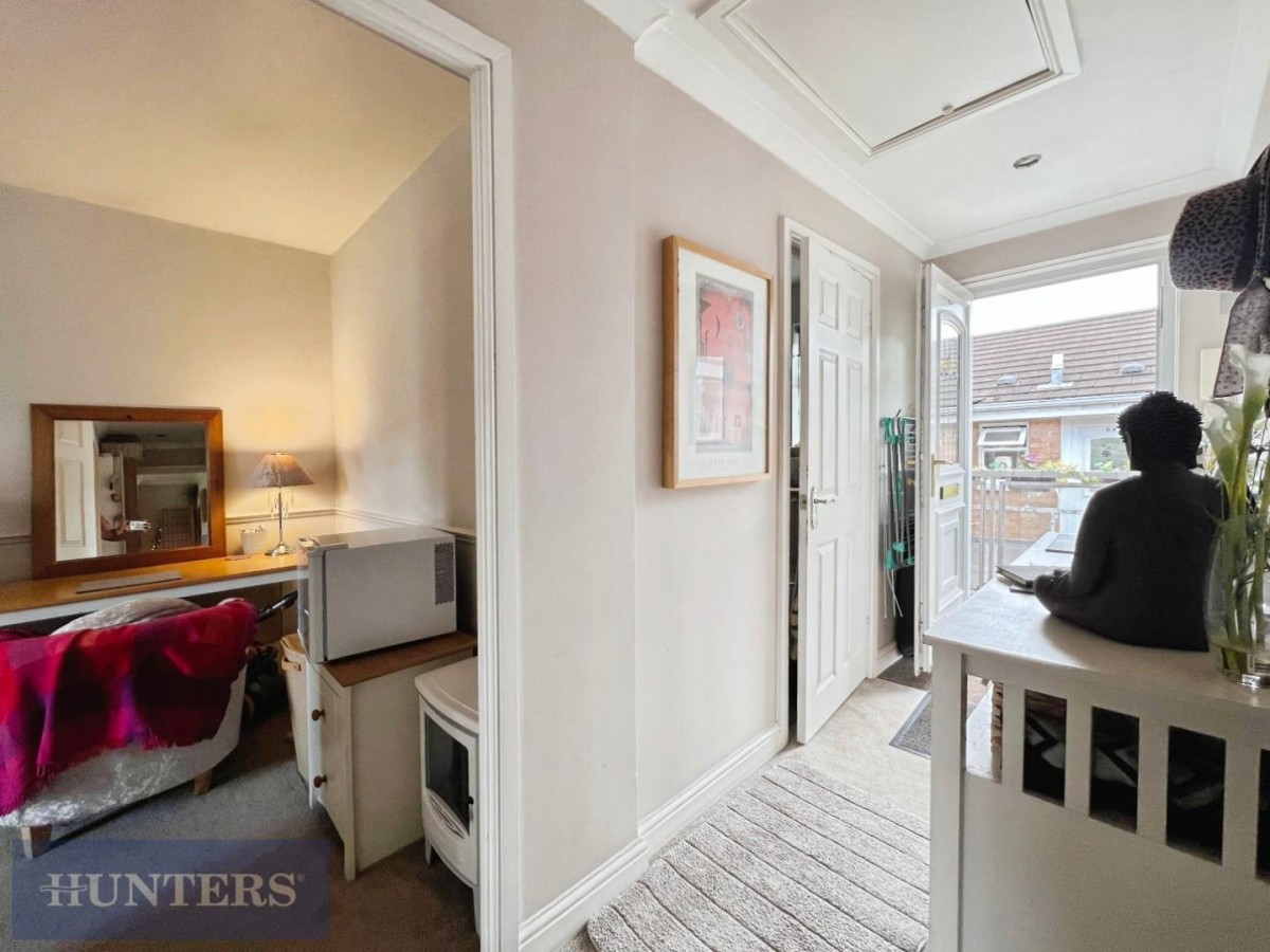 Carlyon Close, Exeter, EX1 3AZ