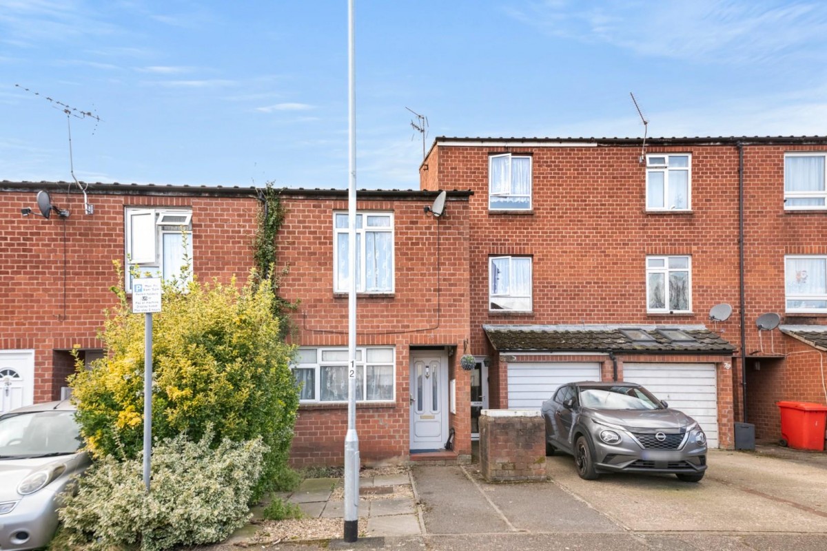 Manor Waye, Uxbridge, UB8 2BQ