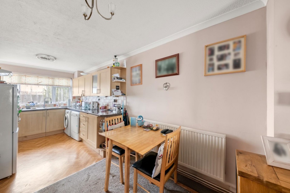 Manor Waye, Uxbridge, UB8 2BQ