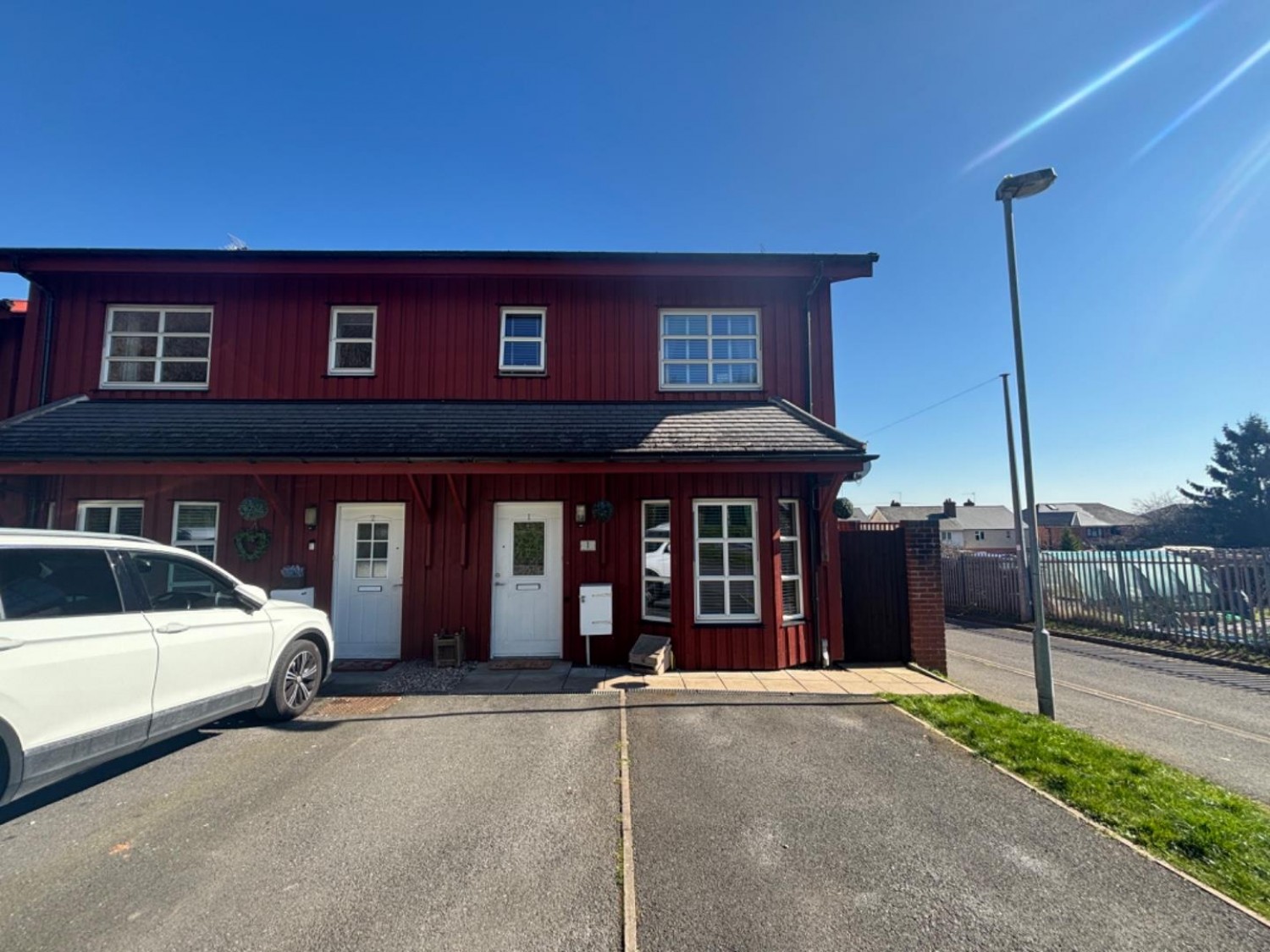 Margaret Llewelyn Davies Close, Redditch B98