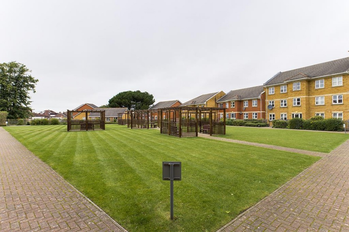Parkview, Handel Road