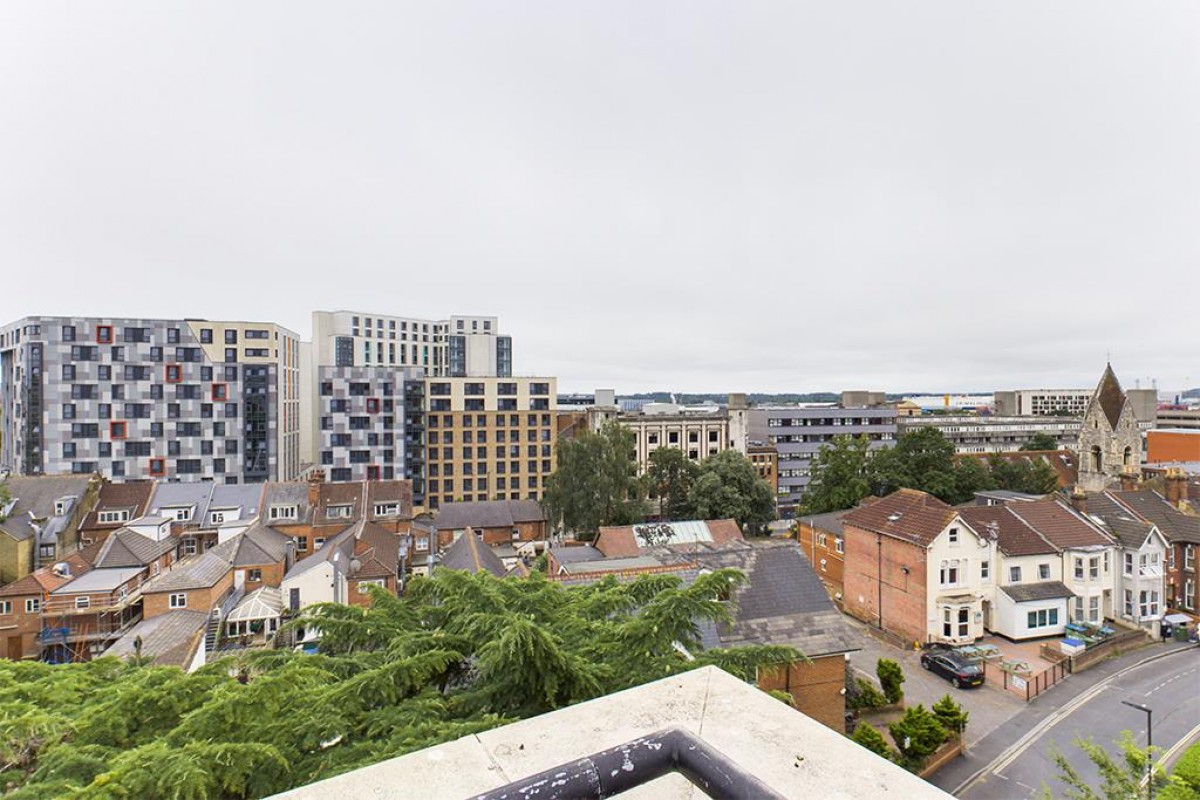 Parkview, Handel Road
