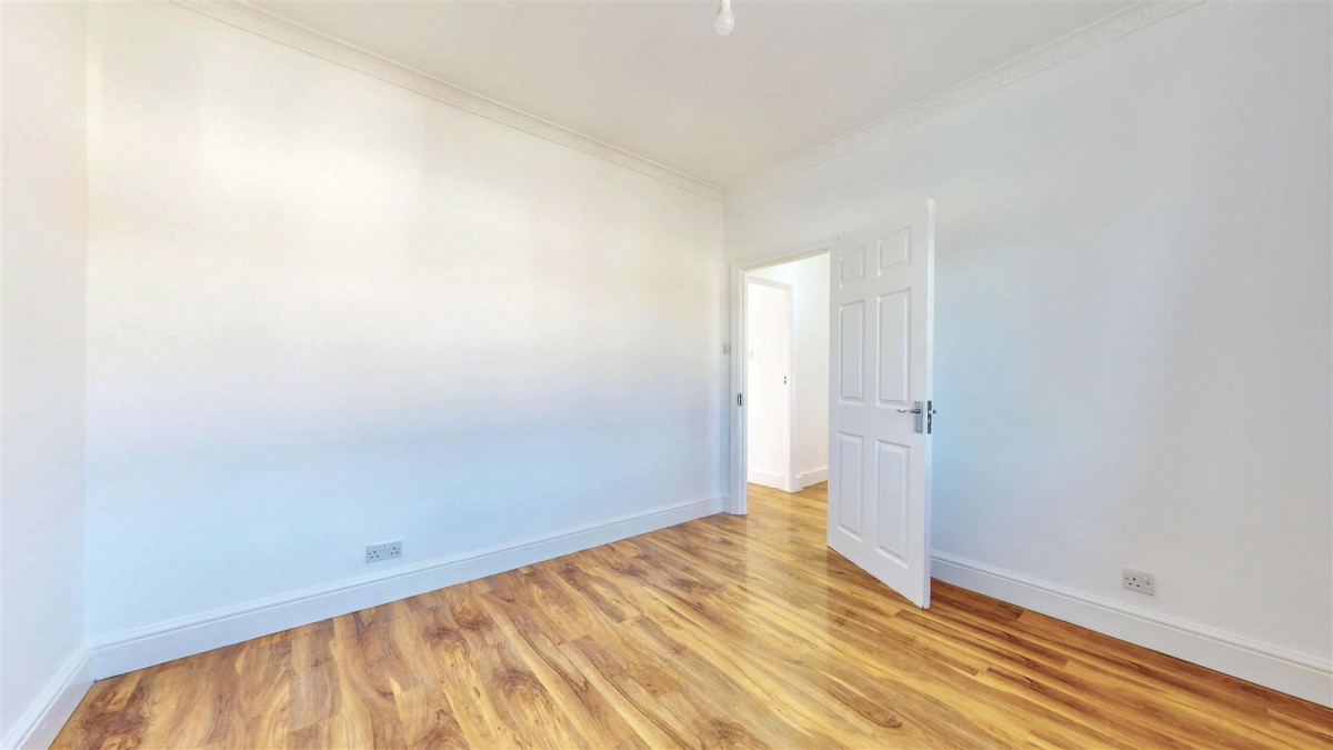 Mayesbrook Road, Dagenham, RM8