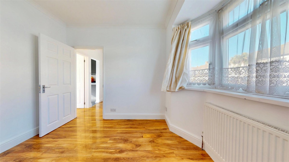 Mayesbrook Road, Dagenham, RM8