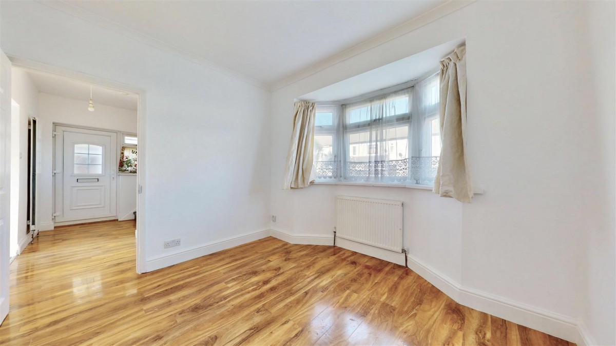 Mayesbrook Road, Dagenham, RM8