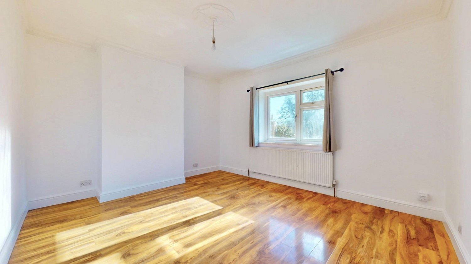 Mayesbrook Road, Dagenham, RM8