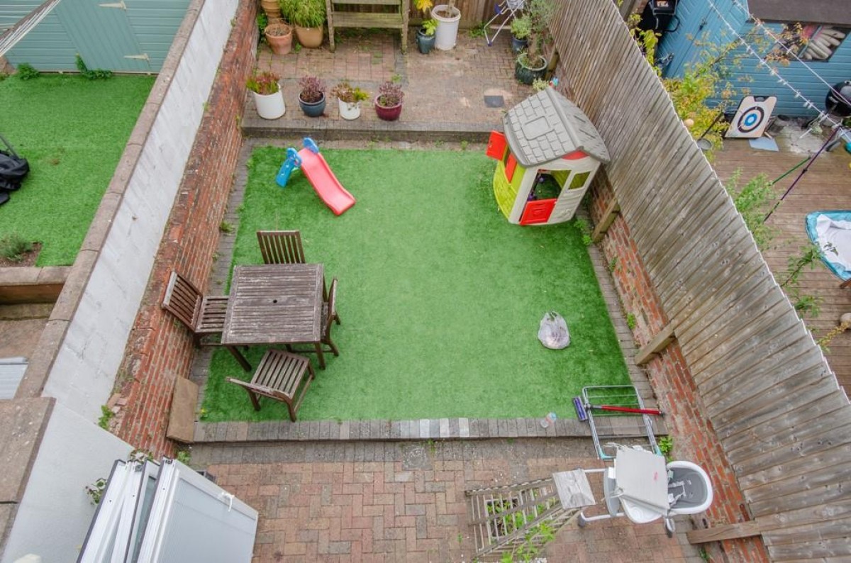Downend Road, Downend, Bristol, BS16 5UF