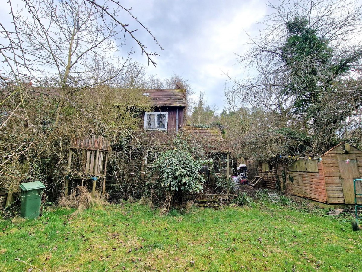 Clearfields Farm Cottages, Wotton Underwood, Aylesbury