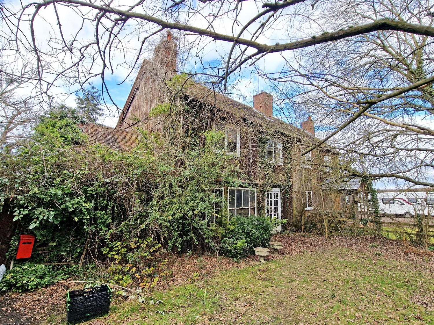 Clearfields Farm Cottages, Wotton Underwood, Aylesbury
