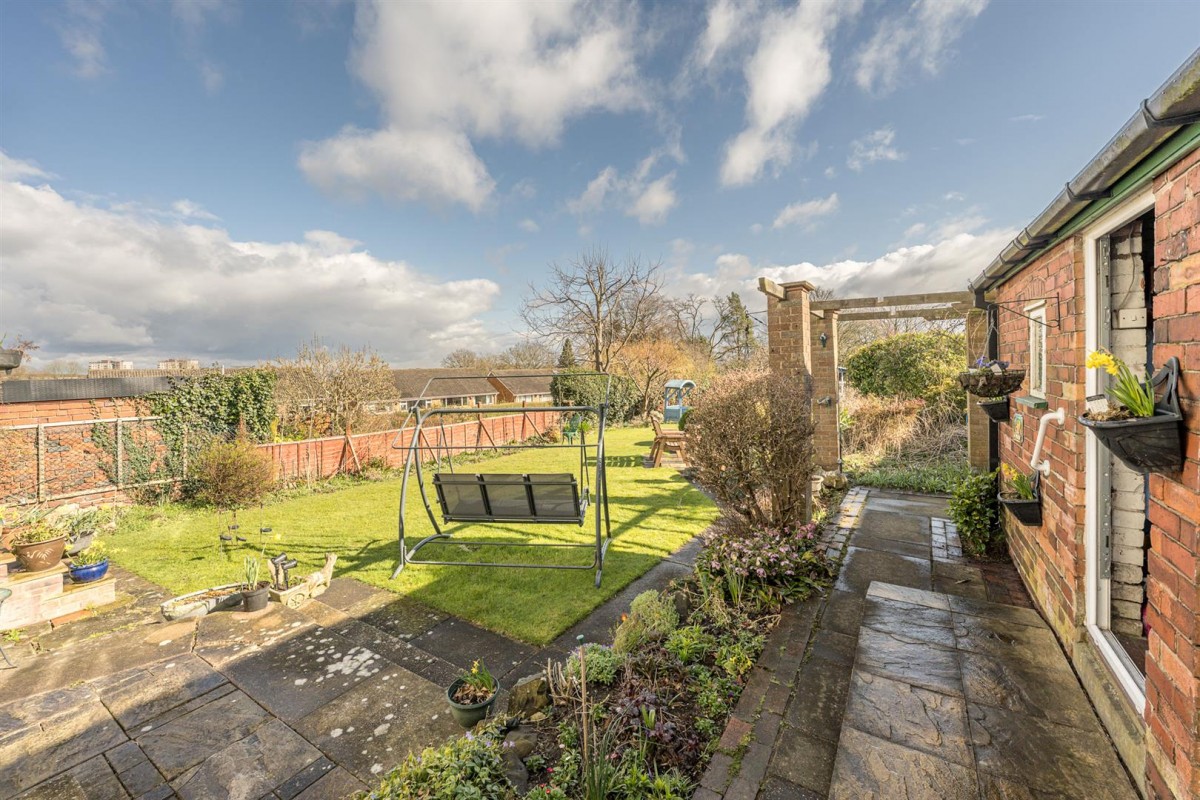 Siviters Lane, Rowley Regis, B65 8DP
