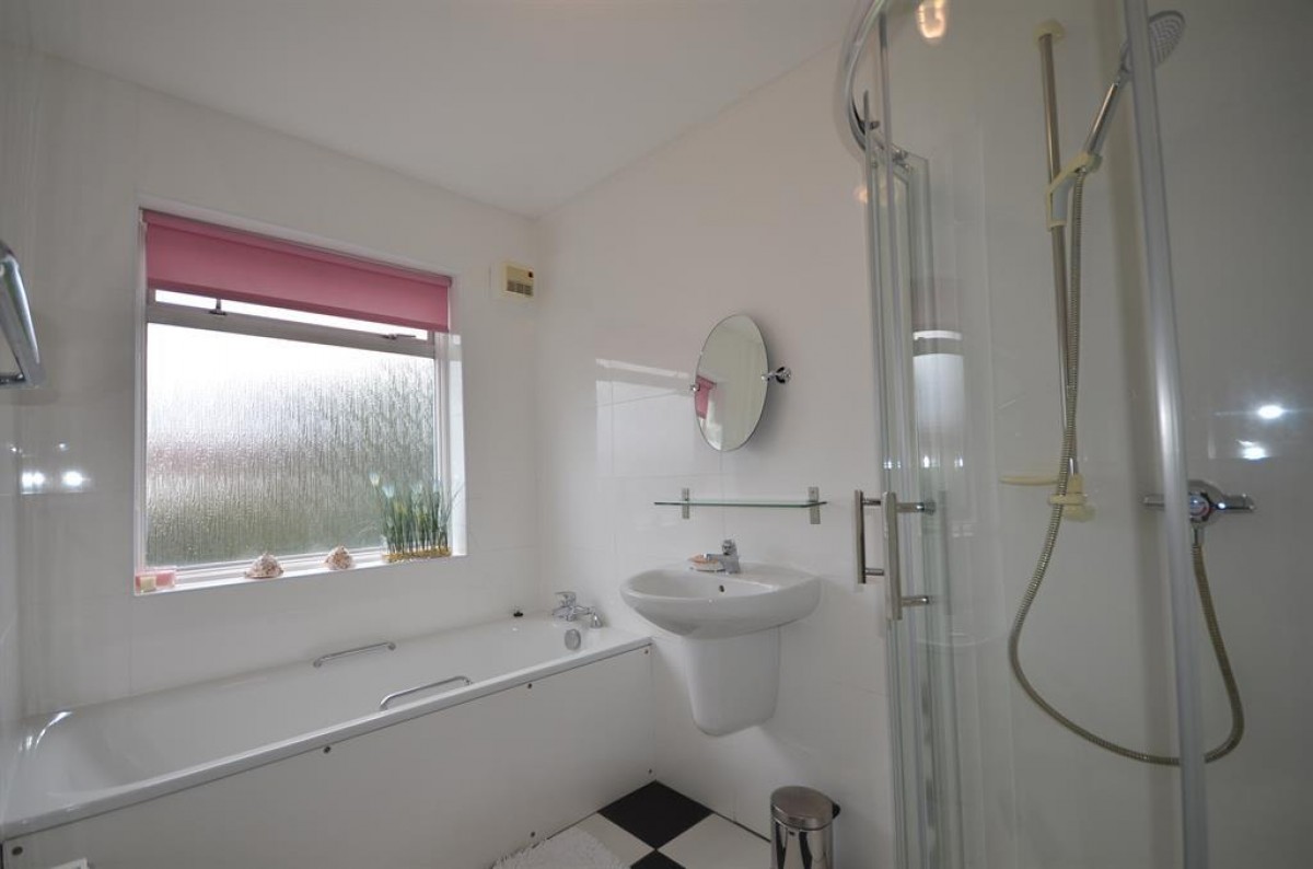 Brampton Grove, Kenton, Harrow, Middlesex, HA3 8LD