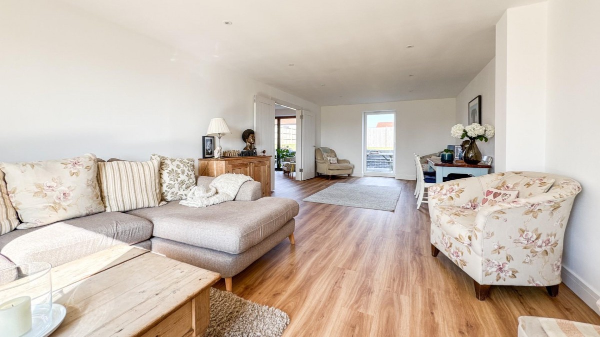 Box Hedge Farm Lane, Coalpit Heath, Bristol