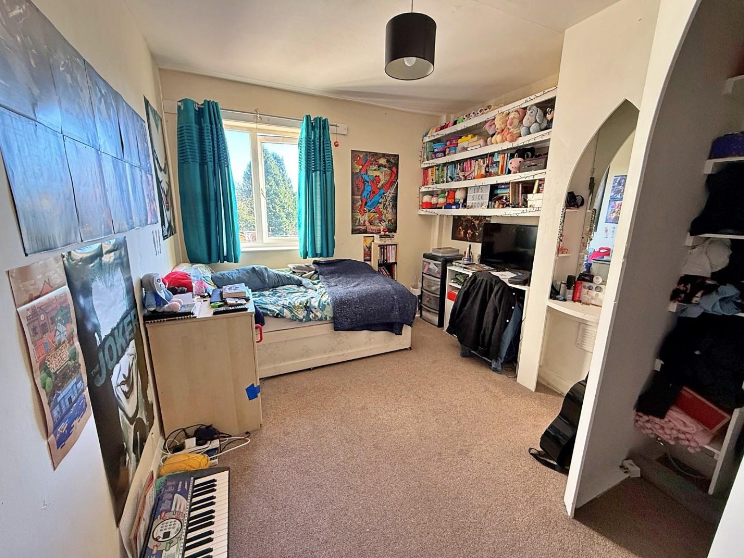 Steere Avenue, Tamworth
