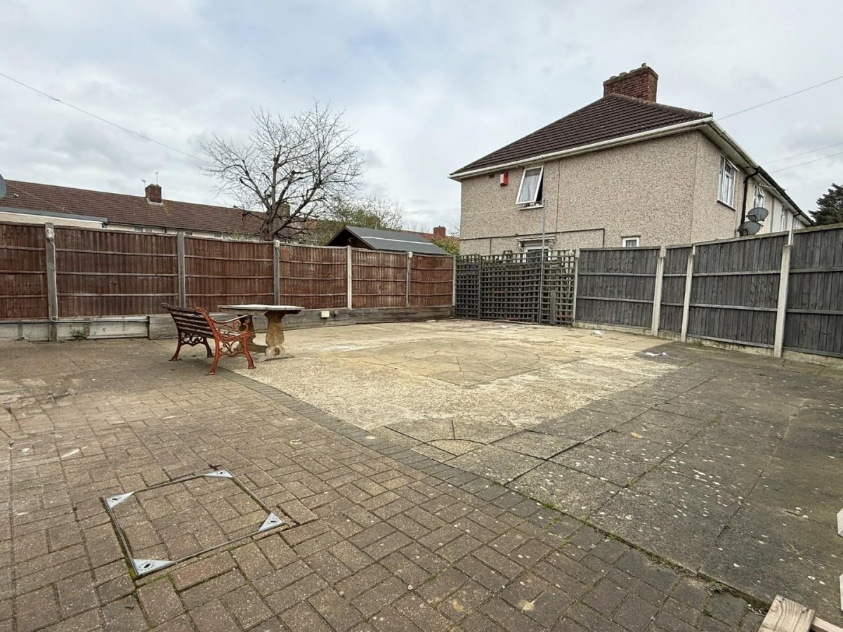 Durell Road, Dagenham, RM9