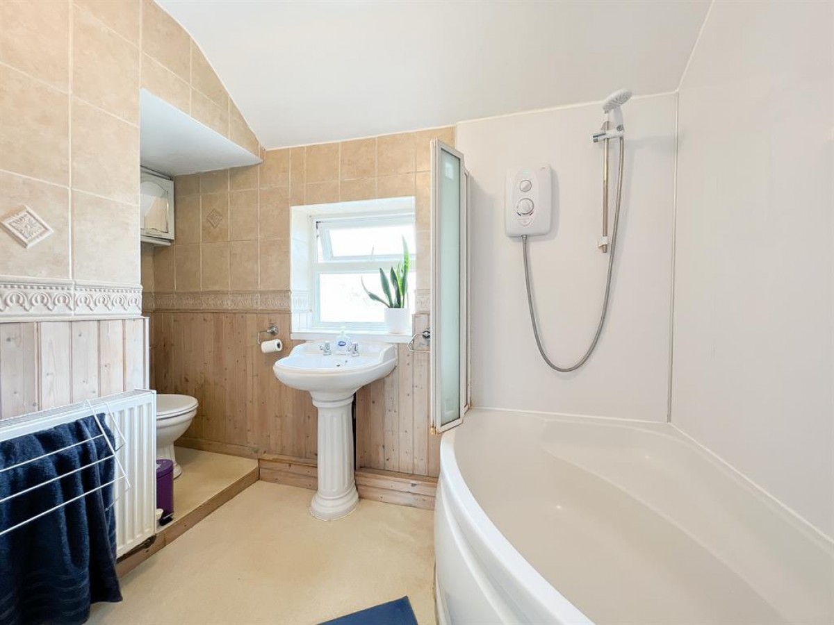 Queenshill Road, Bristol, BS4 2XL