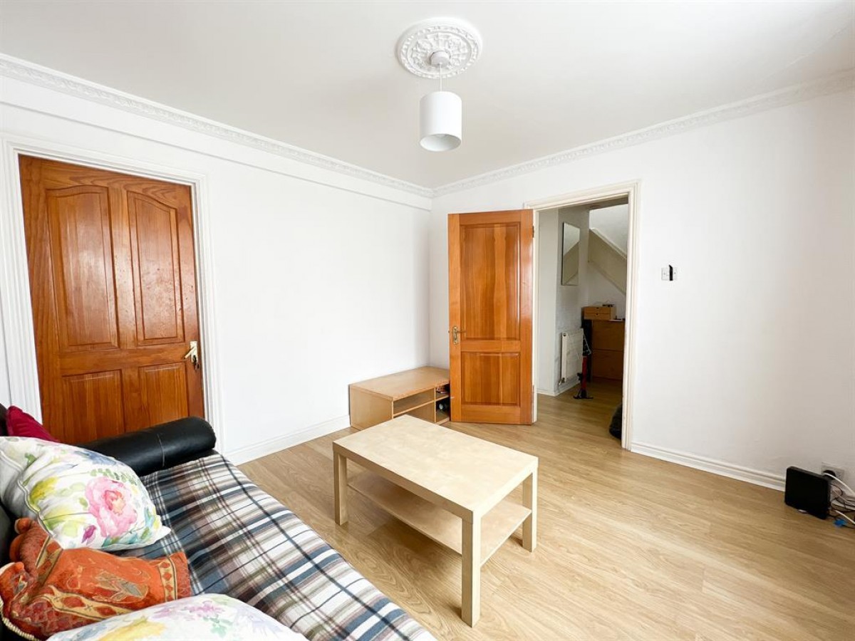Queenshill Road, Bristol, BS4 2XL