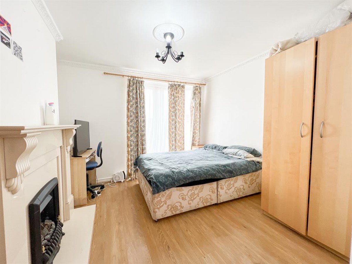 Queenshill Road, Bristol, BS4 2XL