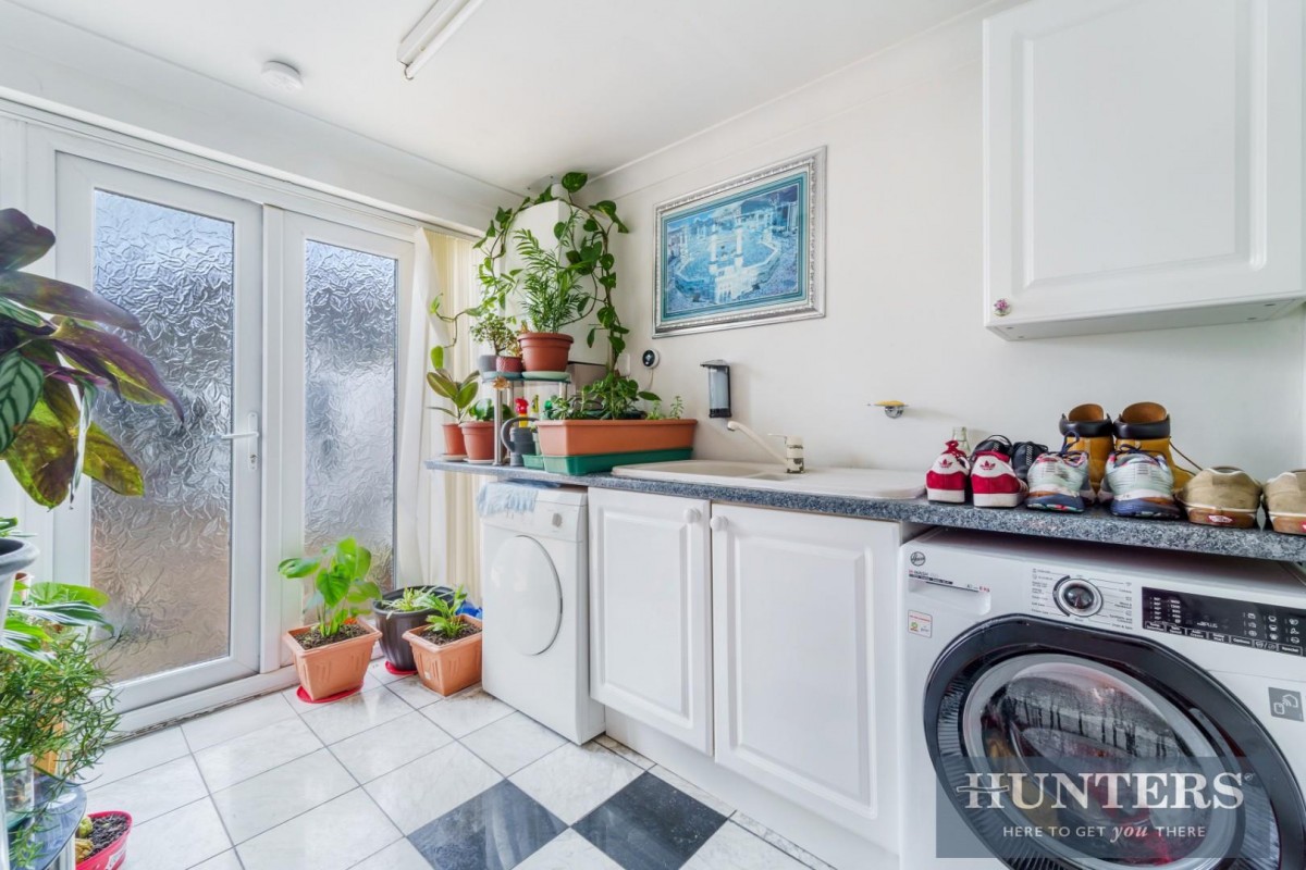 Martindale Rd, Hounslow
