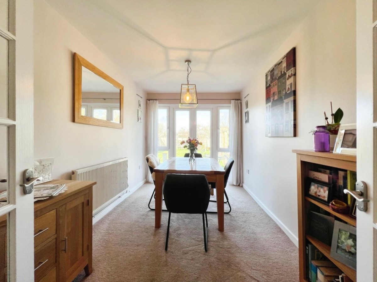 Beacon Way, Lympne