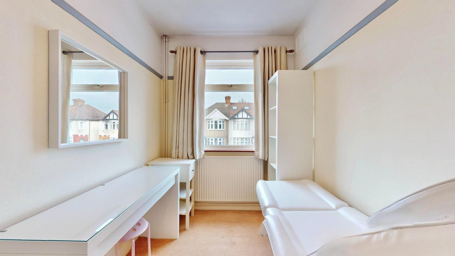 Havering Gardens, Romford