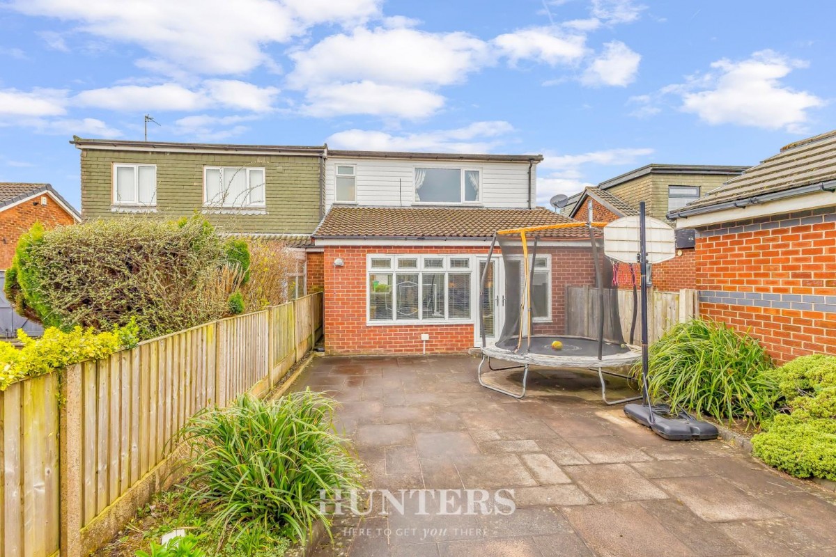 Warwick Road, Alkrington, Middleton M24