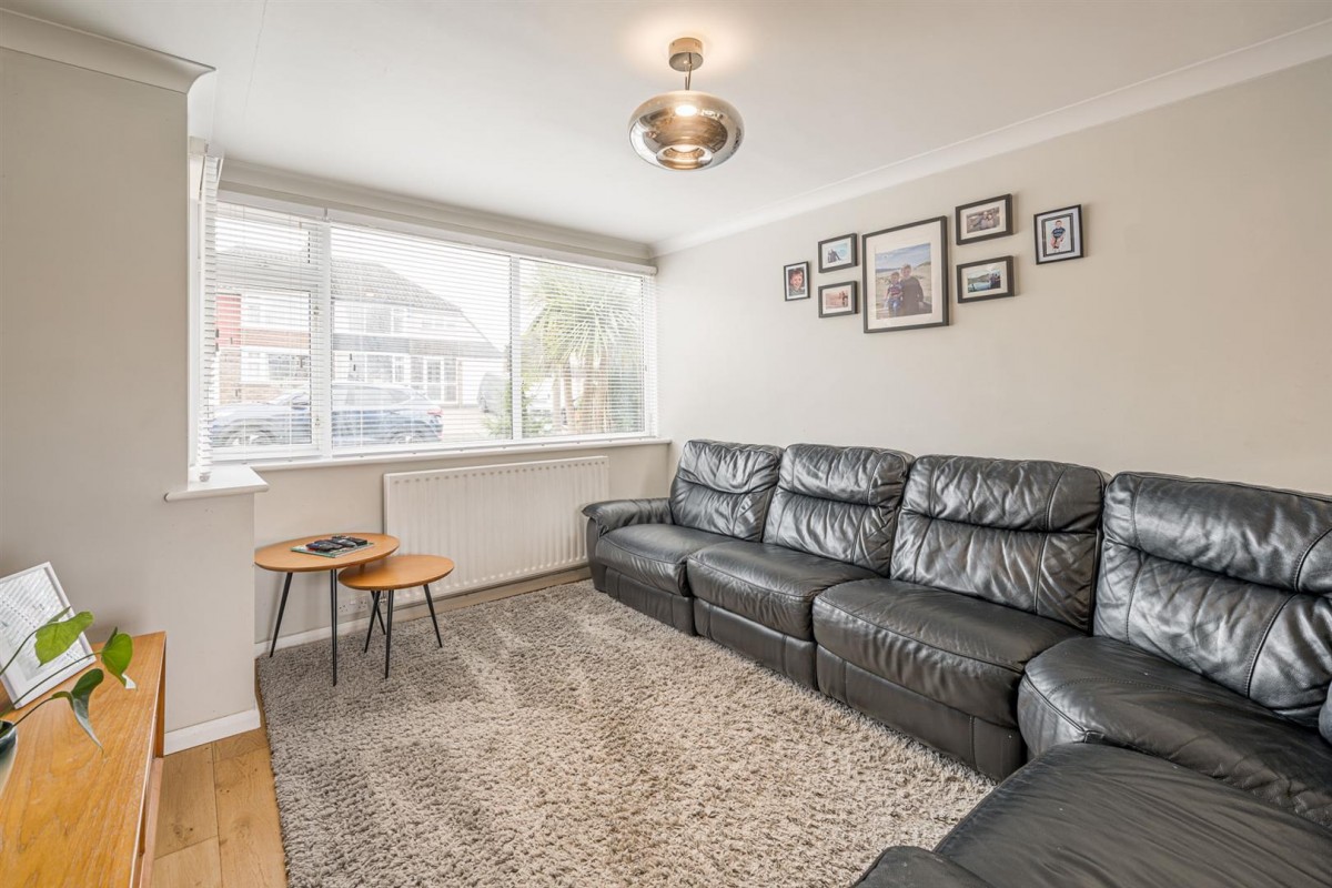 Drew Crescent, Pedmore, Stourbridge, DY9 0UX