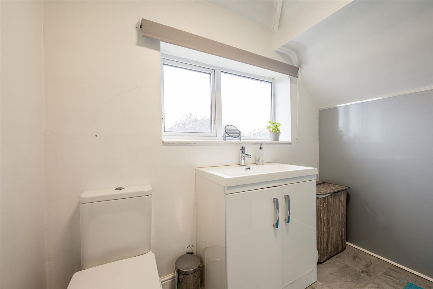 Drew Crescent, Pedmore, Stourbridge, DY9 0UX
