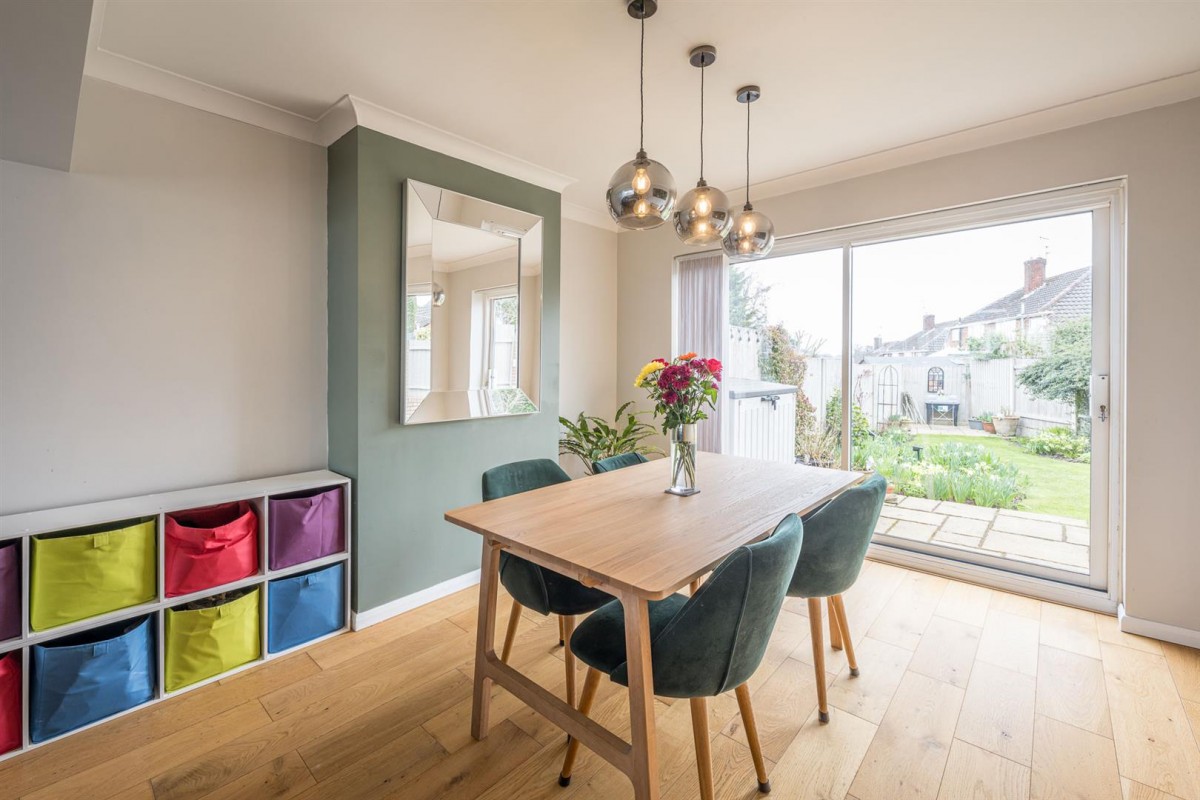 Drew Crescent, Pedmore, Stourbridge, DY9 0UX