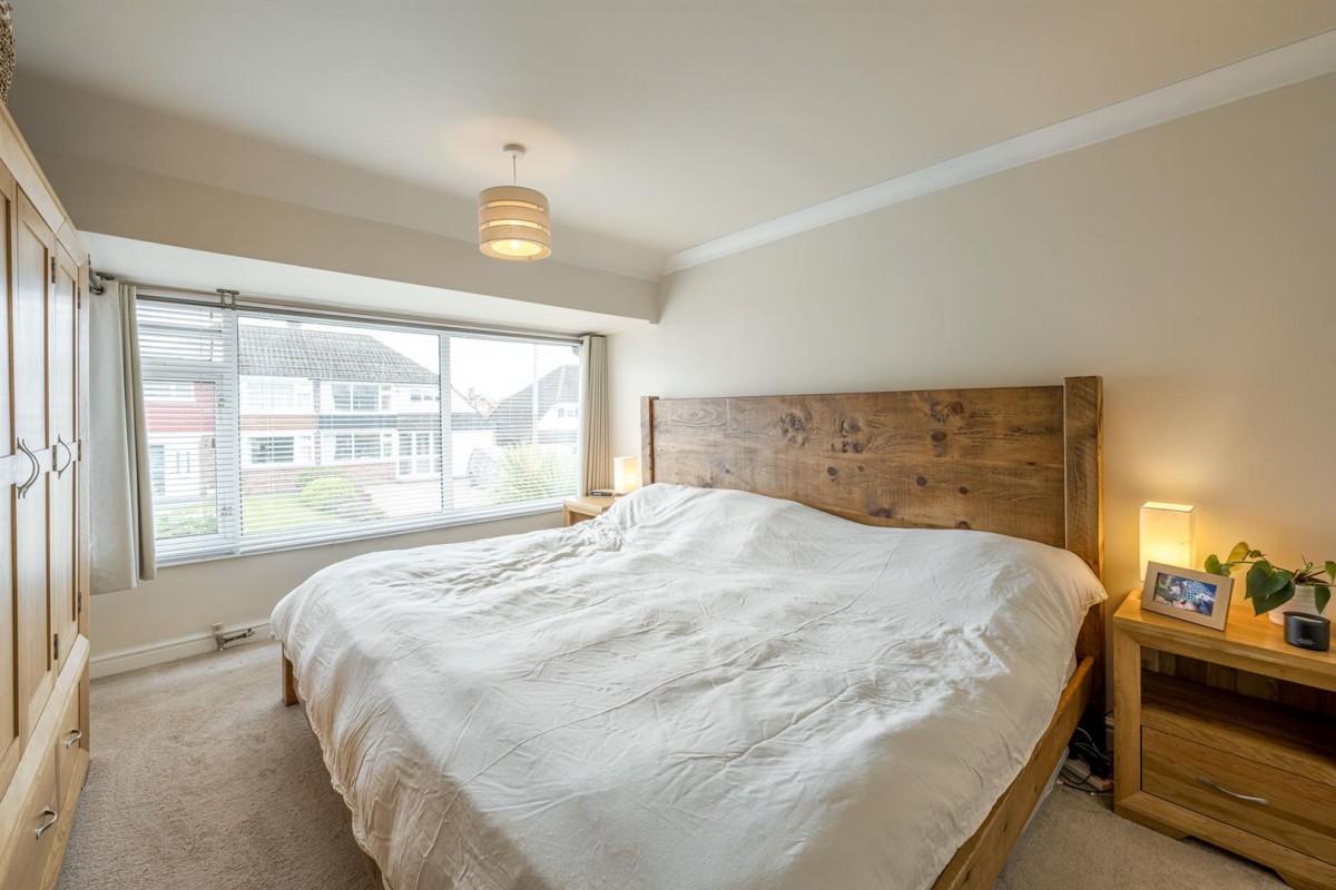 Drew Crescent, Pedmore, Stourbridge, DY9 0UX