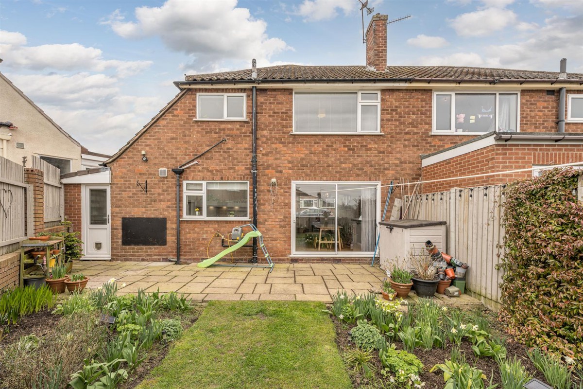 Drew Crescent, Pedmore, Stourbridge, DY9 0UX