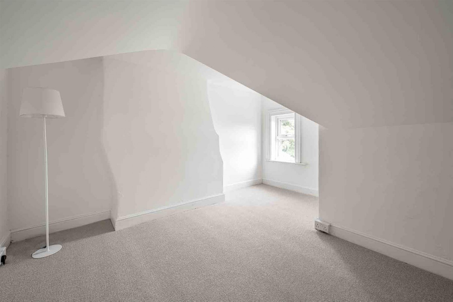 Brettell Lane, Brierley Hill, DY5 3LT