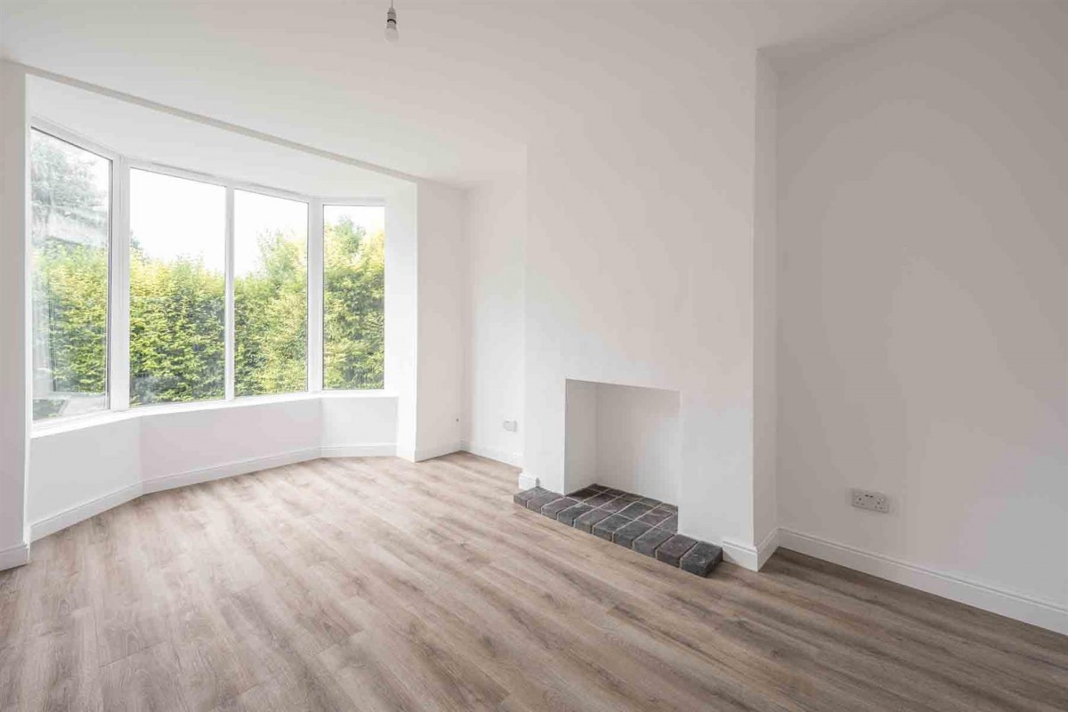 Brettell Lane, Brierley Hill, DY5 3LT