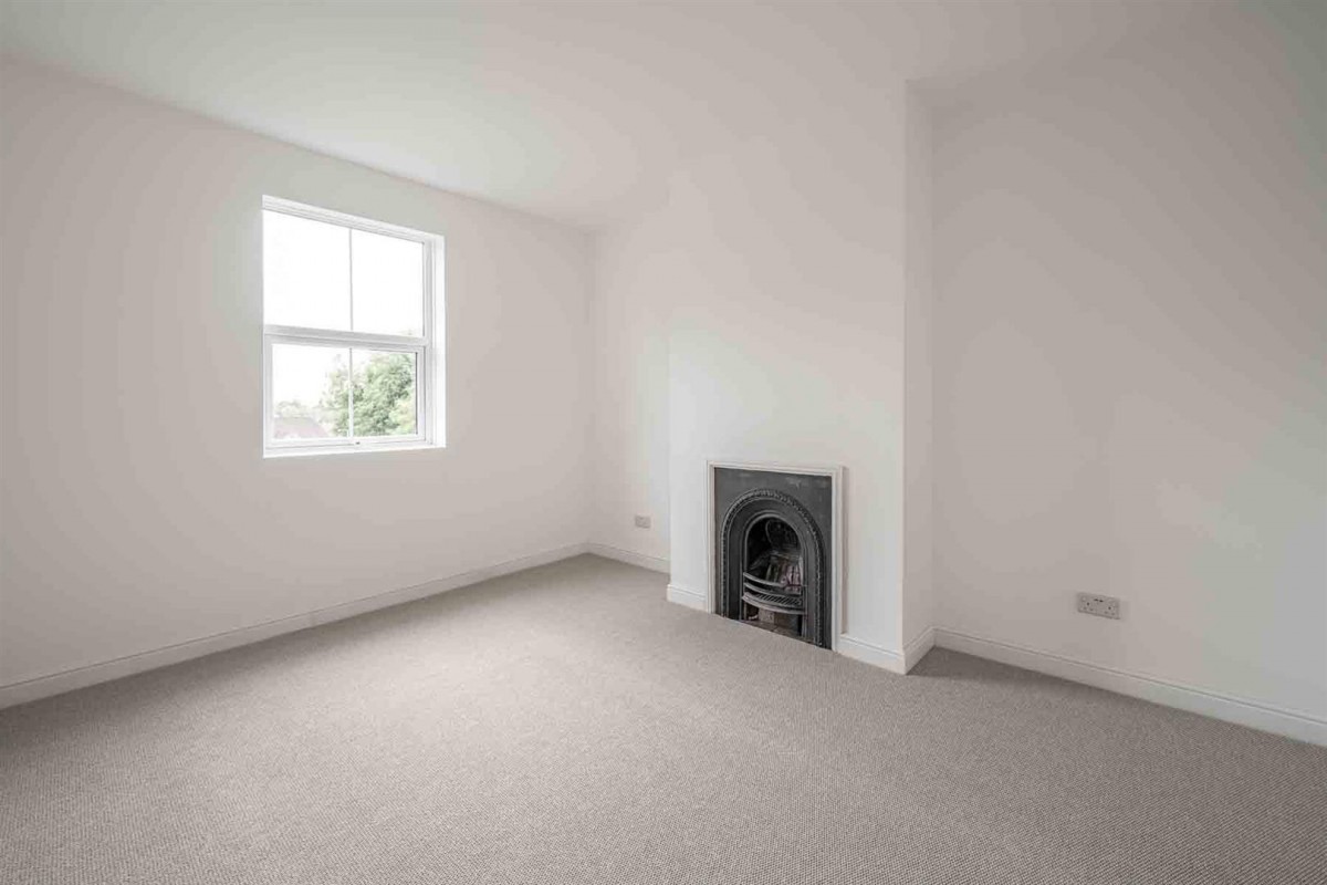 Brettell Lane, Brierley Hill, DY5 3LT