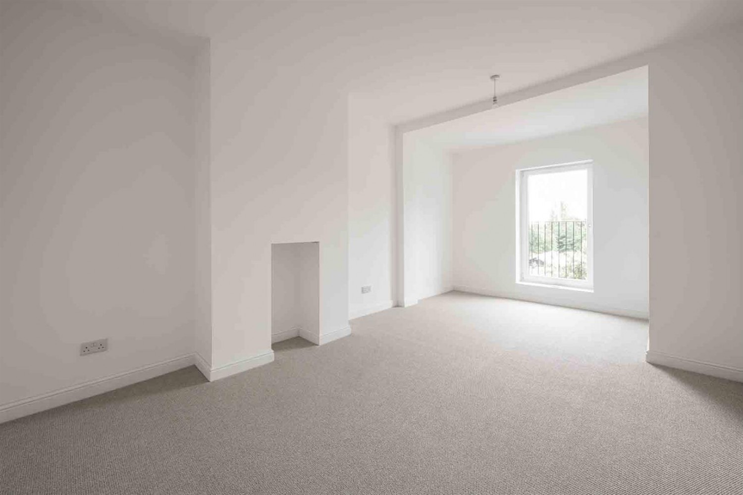 Brettell Lane, Brierley Hill, DY5 3LT