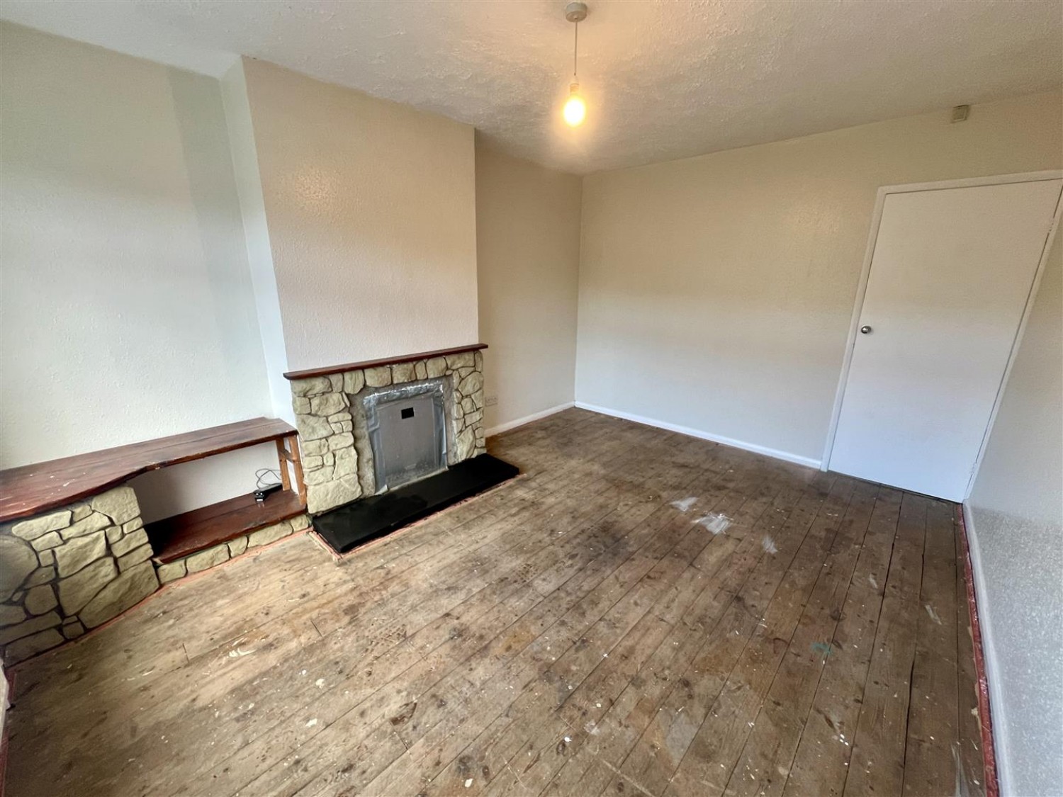 Brook Street, Wall Heath, DY6 0JE