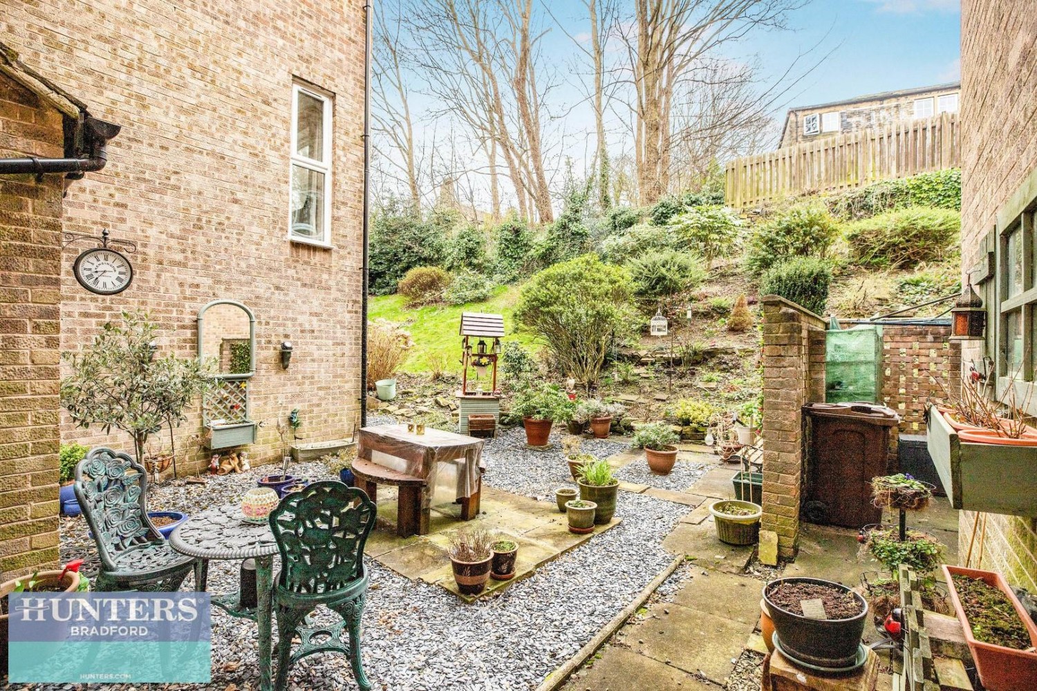 Frizley Gardens, Frizinghall, Bradford, West Yorkshire, BD9 4LY