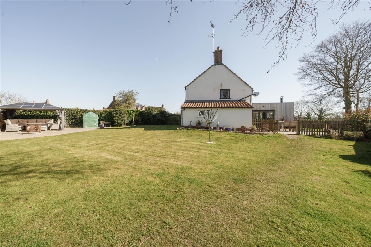 East Road, Tetford, Horncastle, LN9 6QQ