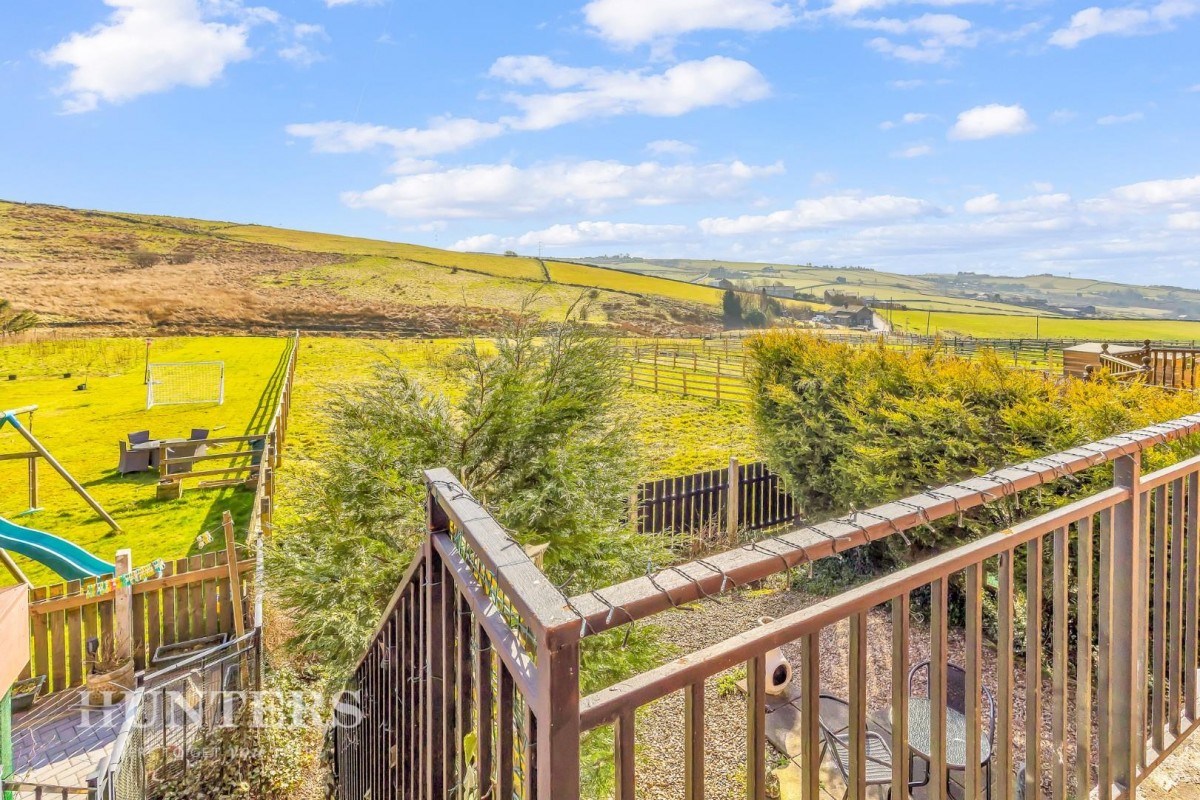 Arncliffe Rise, Oldham