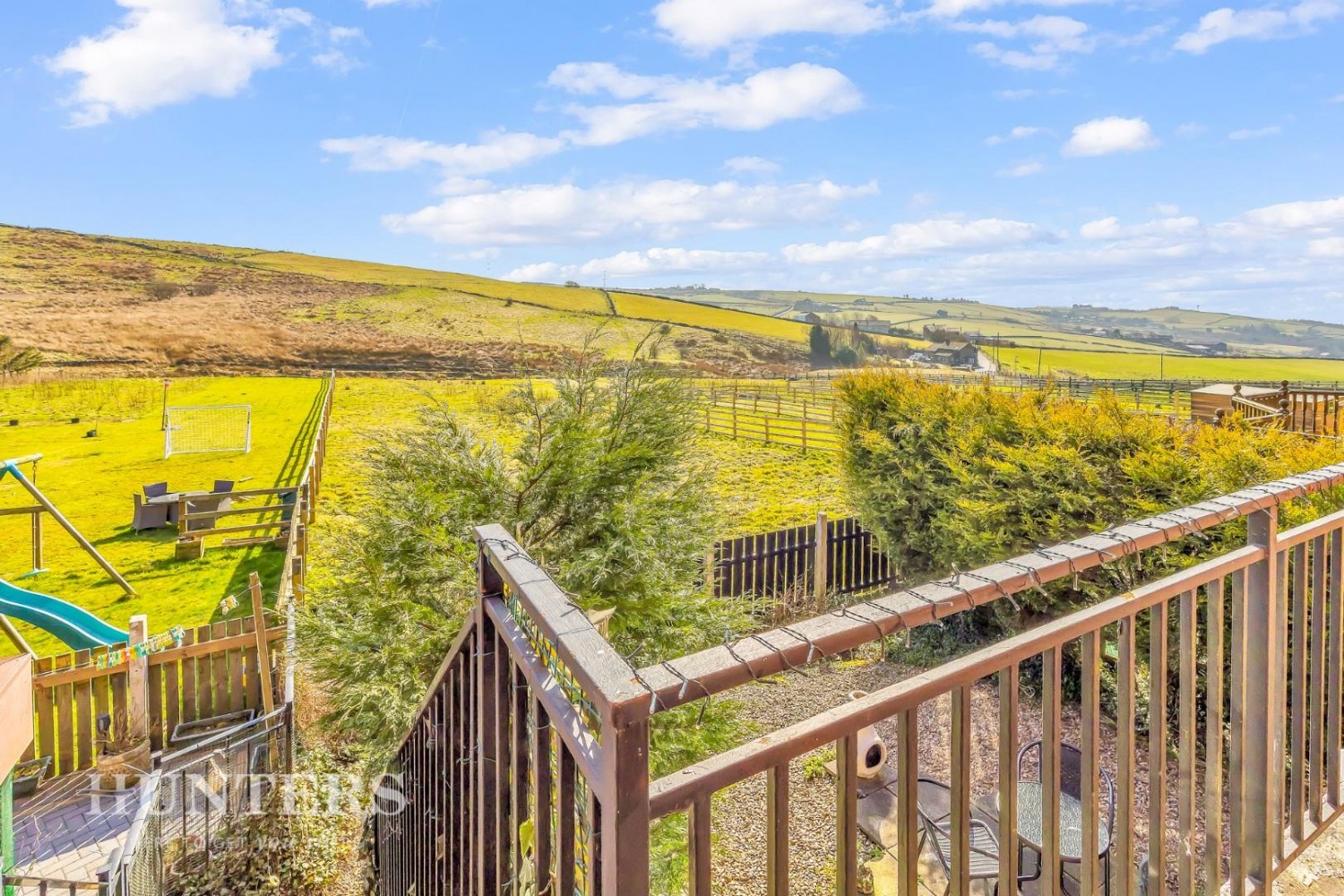 Arncliffe Rise, Oldham