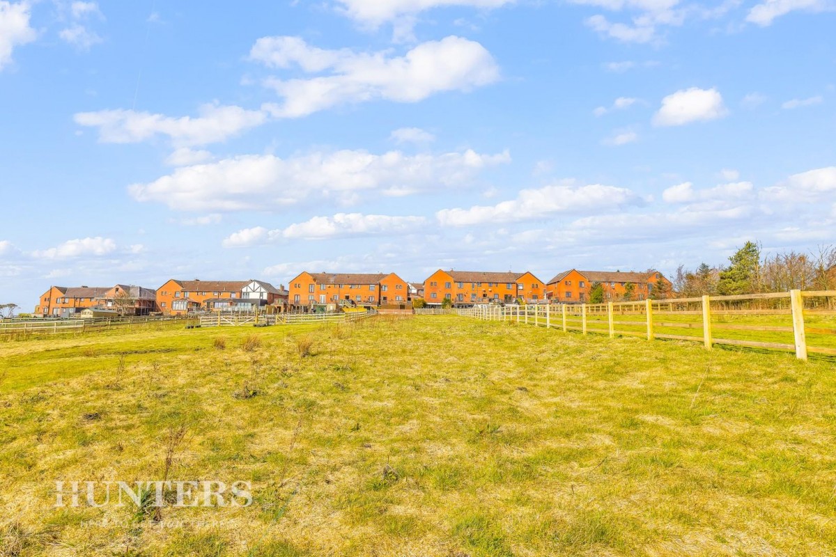 Arncliffe Rise, Oldham
