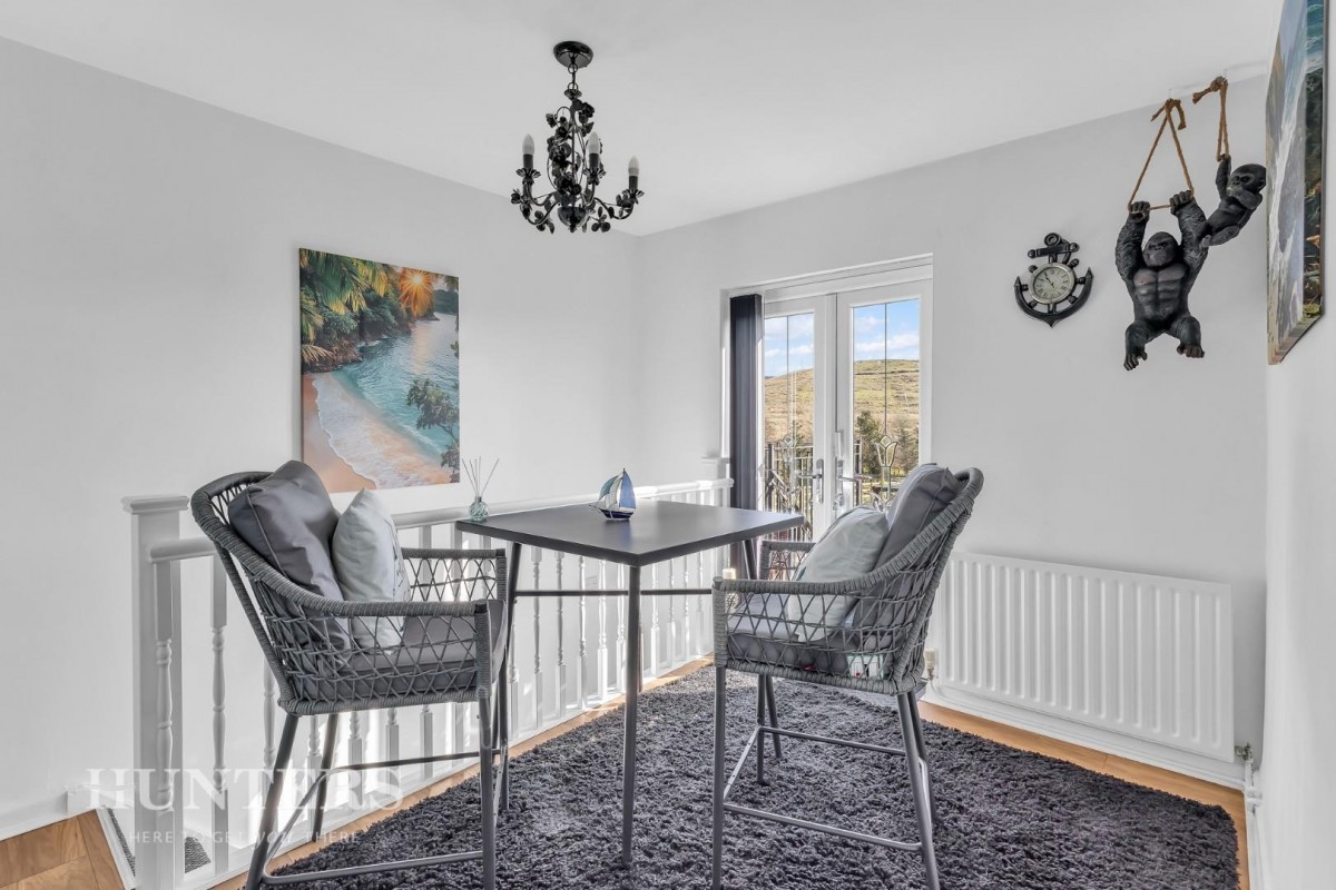 Arncliffe Rise, Oldham