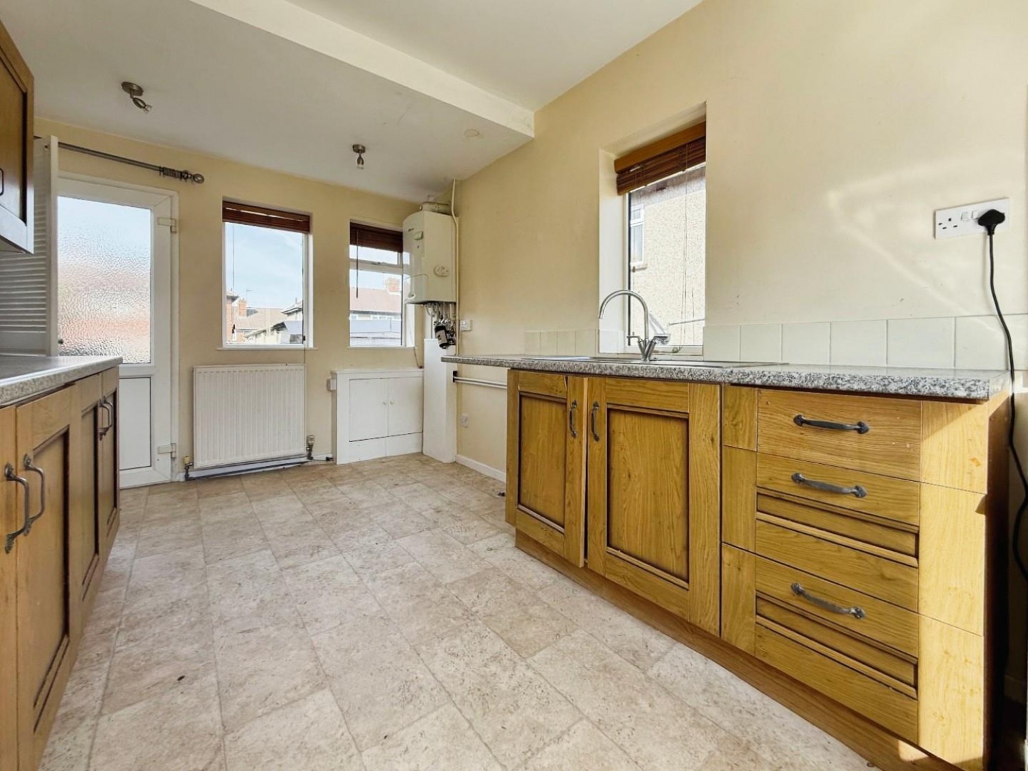 Woodfield Road, Harrogate, HG1 4LN