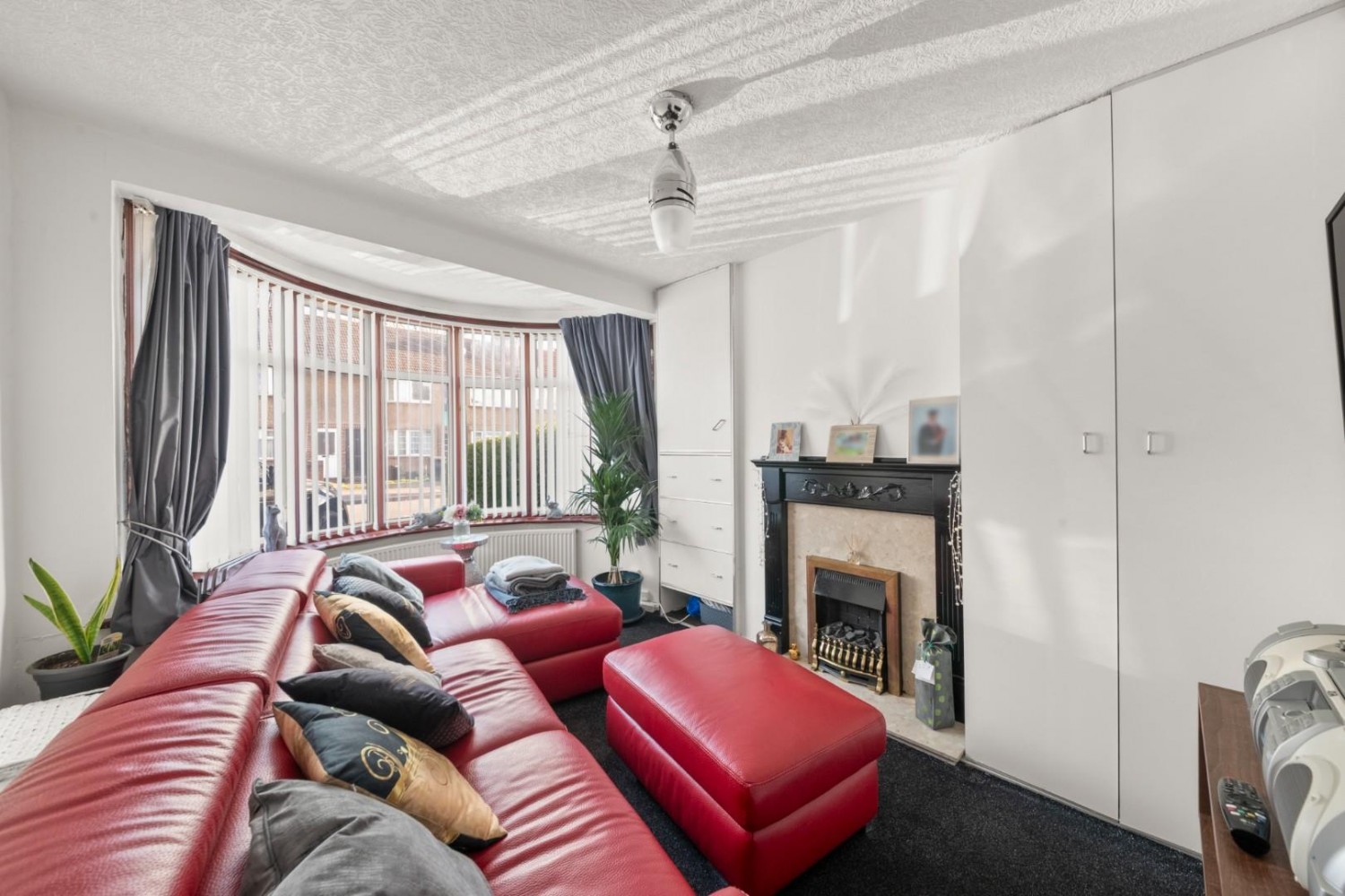 Berwick Avenue, Hayes, Middlesex, UB4 0NH