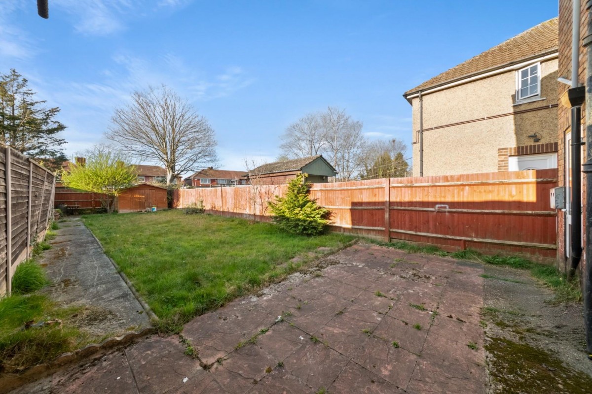 Berwick Avenue, Hayes, Middlesex, UB4 0NH