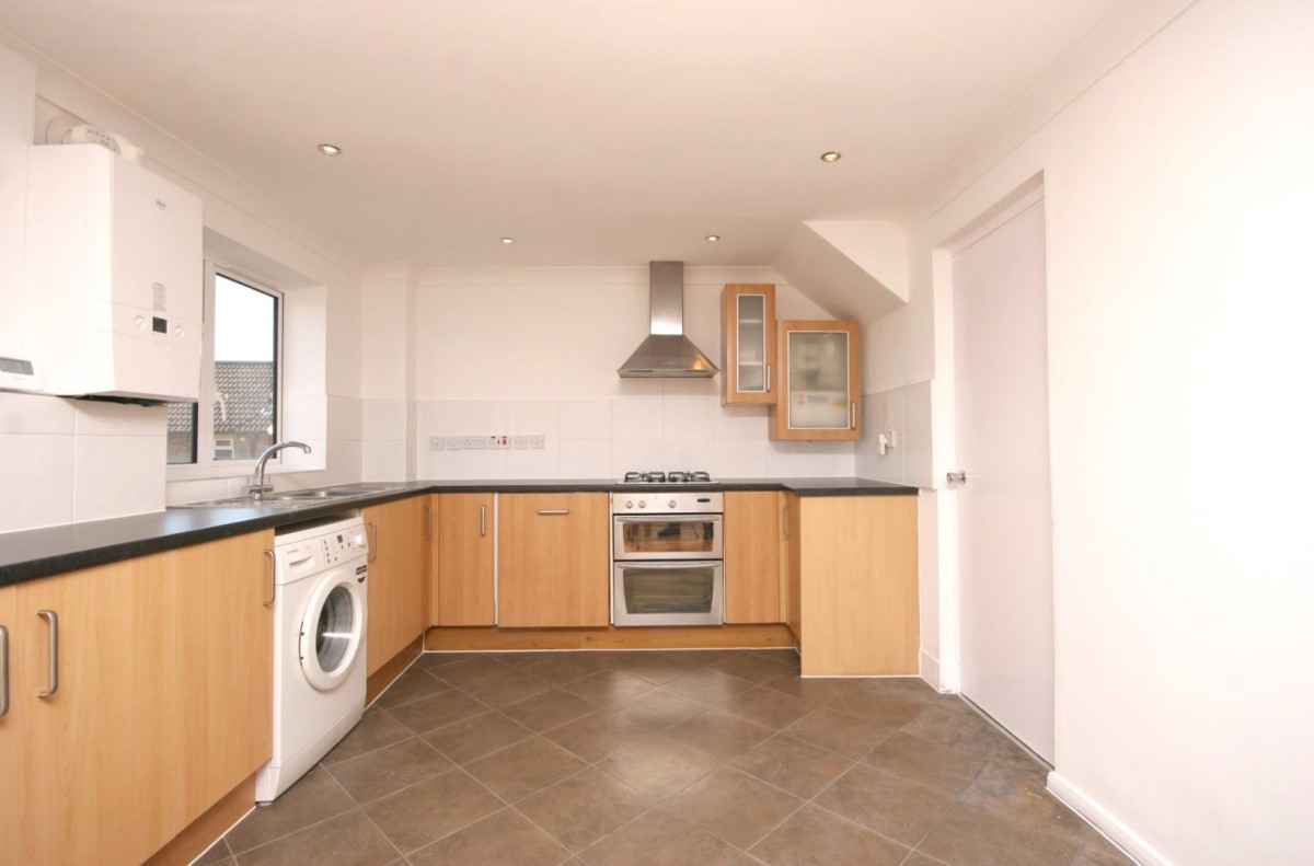 Cobham Close, Bromley, BR2 8JW