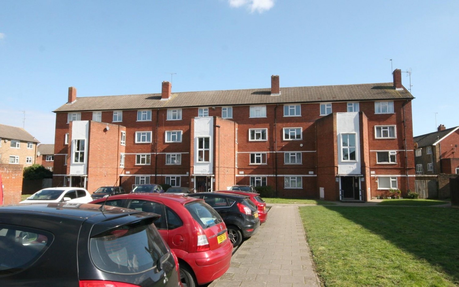 Cobham Close, Bromley, BR2 8JW