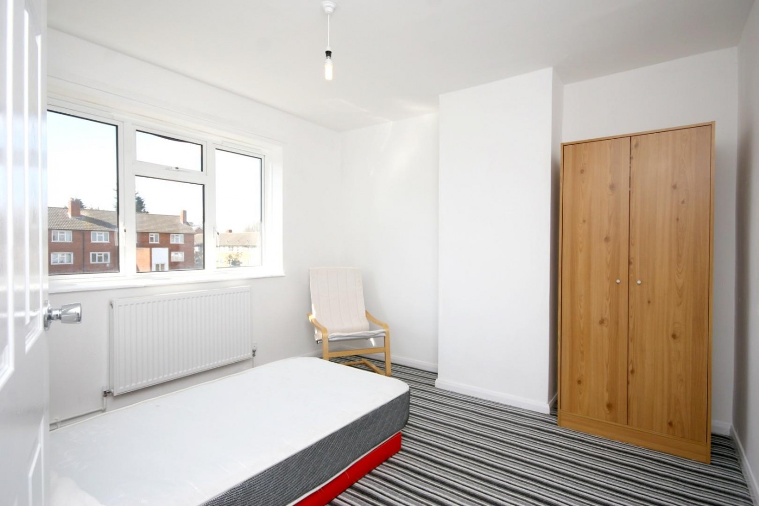 Cobham Close, Bromley, BR2 8JW