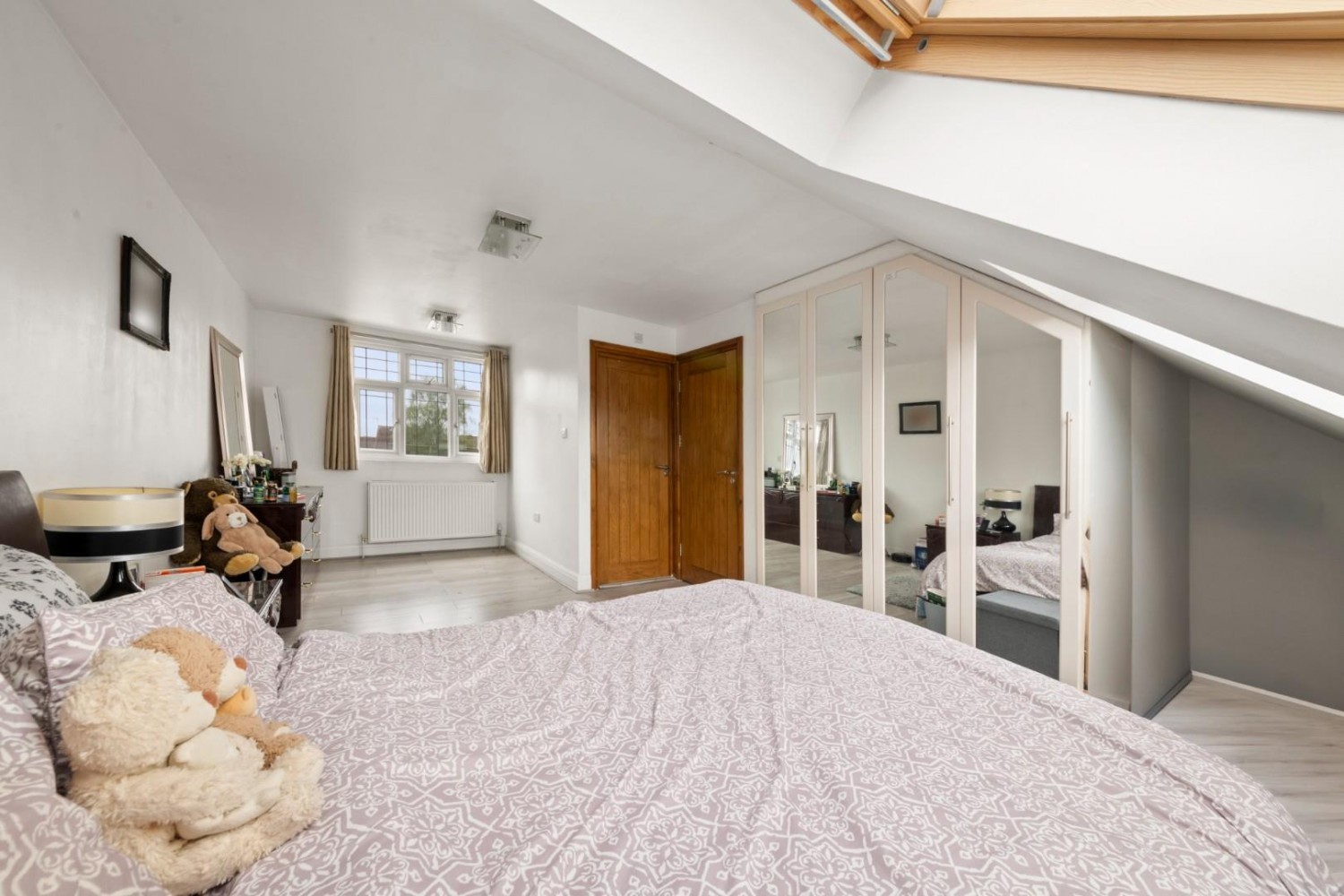 Botwell Lane, Hayes, UB3 2AQ